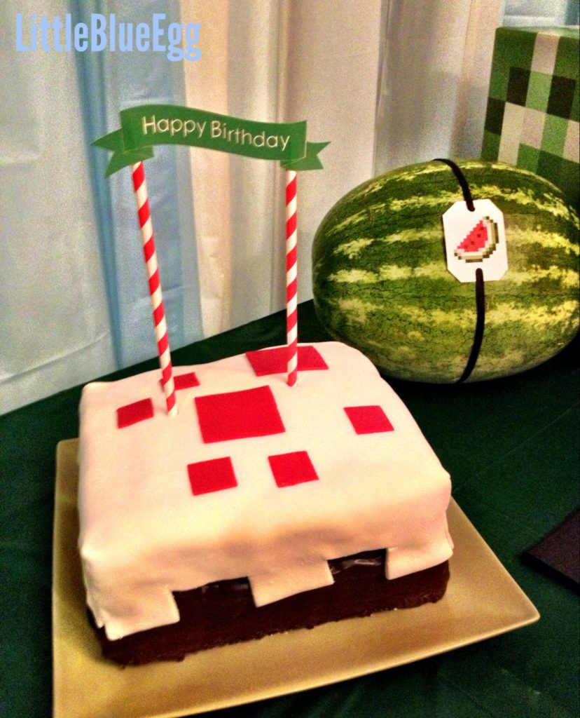 Minecraft party cake